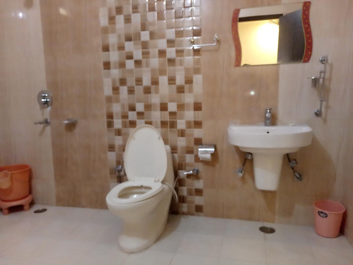 Hotel Wildrose Dalhousie Esterno foto